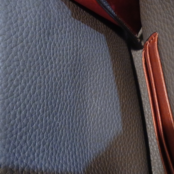 Dooney & Bourke Crossbody - Picture 13 of 16